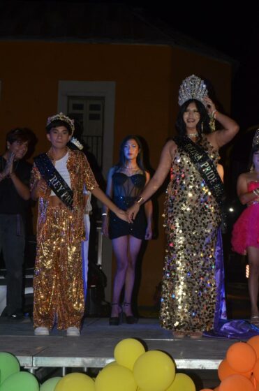 La alcaldesa Laura Jiménez respalda la 5ª Marcha LGBTQ+ en Múzquiz