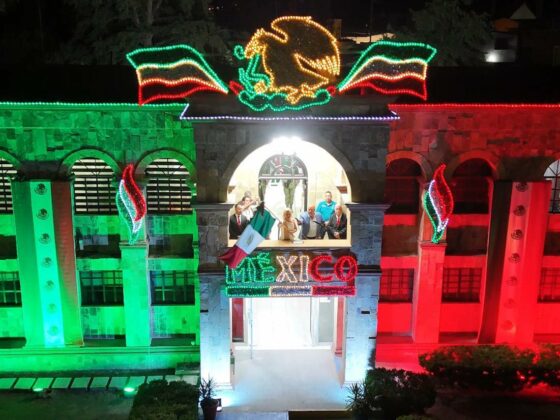 SE CELEBRA A LO GRANDE EL GRITO DE INDEPENDENCIA EN MÚZQUIZ Y SUS COMUNIDADES