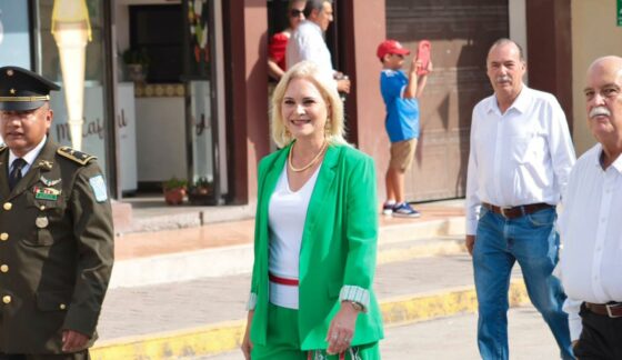 Múzquiz conmemora el 215 Aniversario de la Independencia de México con tradicional desfile cívico