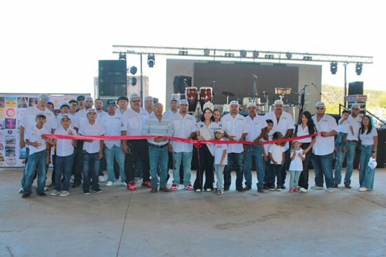 Celebran el X Aniversario de la Asociación de Chevroleteros en Múzquiz