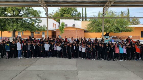 Múzquiz Fomenta la Cultura del Agua en la Niñez: Visita de la Alcaldesa a la Eulalio Gutiérrez Ortiz