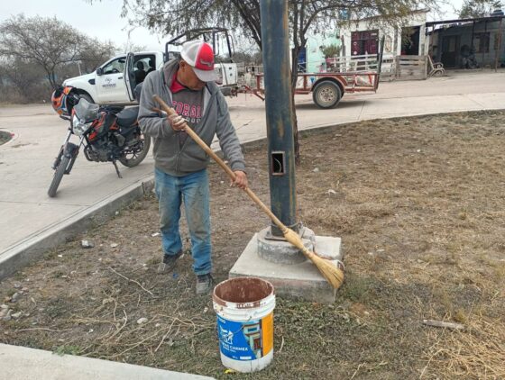 Mejora Laura Jiménez iluminación y áreas recreativas en colonia Azteca