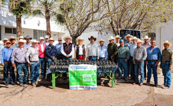 Productores de Múzquiz reciben equipamiento para fortalecer el campo