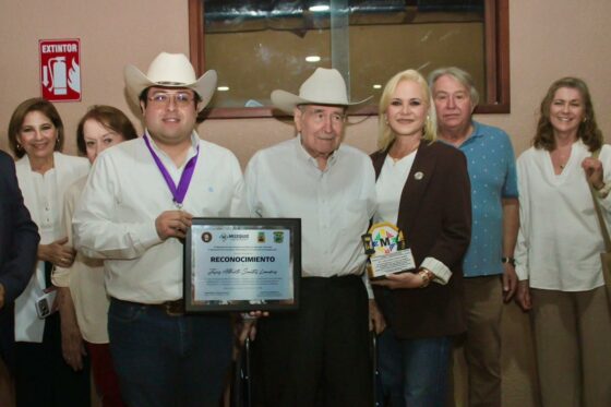 Rinden homenaje a Jesús Santos Landois e inauguran la LXXXIV Reunión de Cronistas en Múzquiz