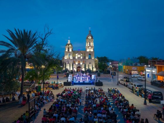 Múzquiz vive una noche llena de música y tradición con la Banda de la XI Región Militar