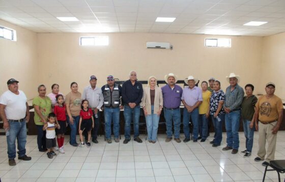 Atiene Laura Jiménez problemática de agua en Ejido La Cuchilla
