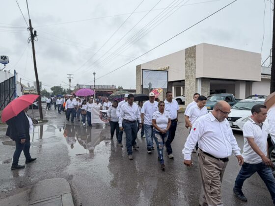 Conmemoran en Múzquiz el Día del Trabajo con desfile y acto cívico