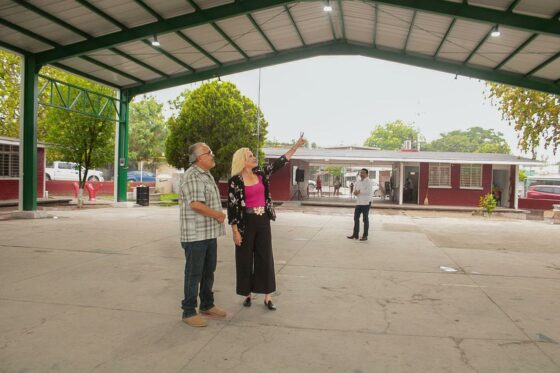 Supervisa Gobierno Municipal avance de techumbre en Escuela Melchor Múzquiz