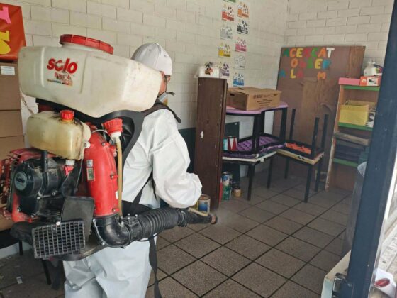 Realizan acciones de fumigación y abatización en Estación Barroterán para prevenir el dengue