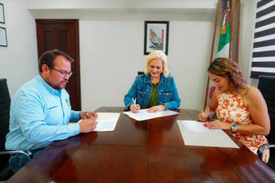 Firma la alcaldesa Laura Jiménez Gutiérrez convenio de colaboración con el COBAC para fortalecer la educación en Villa de las Esperanzas