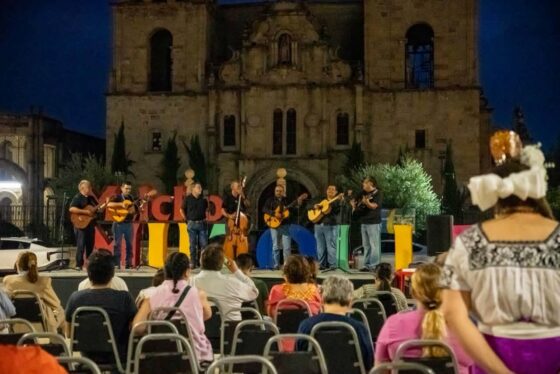 Regresan con gran éxito los Viernes Culturales a la Plaza Principal de Múzquiz