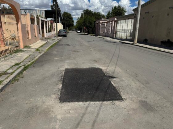 MÚZQUIZ MANTIENE TRABAJOS PERMANENTES DE BACHEO Y REHABILITACIÓN DE VIALIDADES